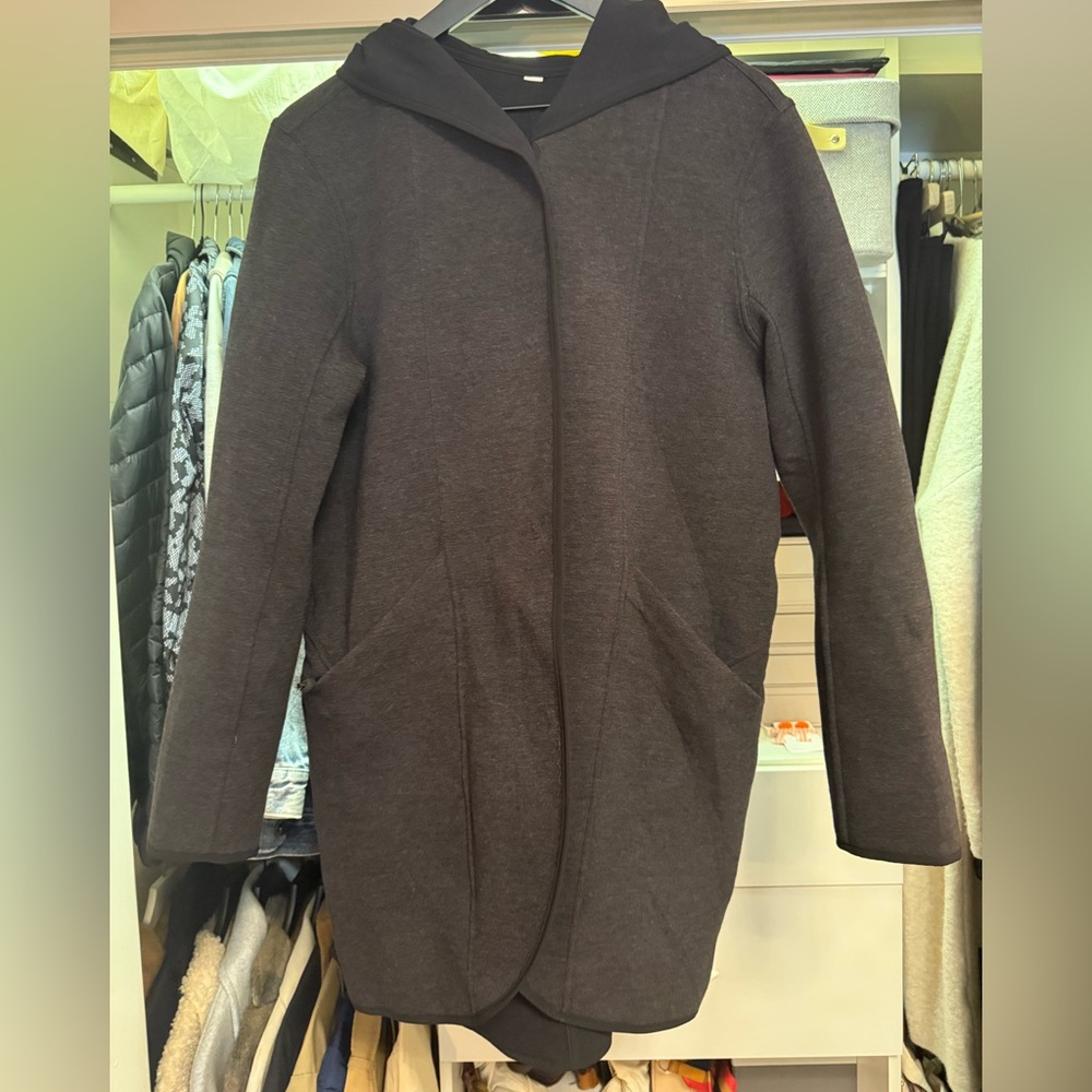 lululemon athletica reservable Gray to Black Pea Coat